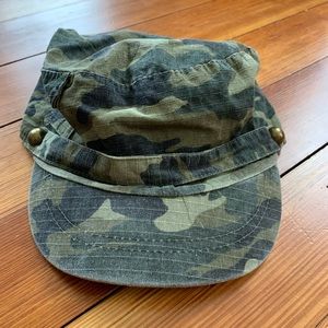 Women’s Distressed Camo Hat